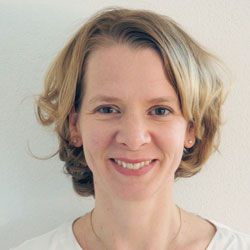 Frau Dr. Schmidt